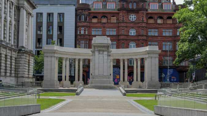 belfast monument