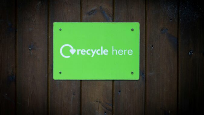 recycle here sign